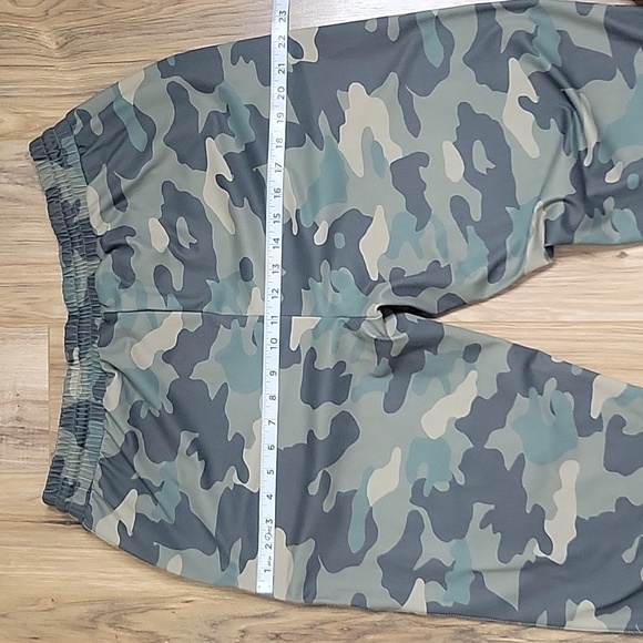 Zac & Rachel Camo Joggers - Picture 12 of 13